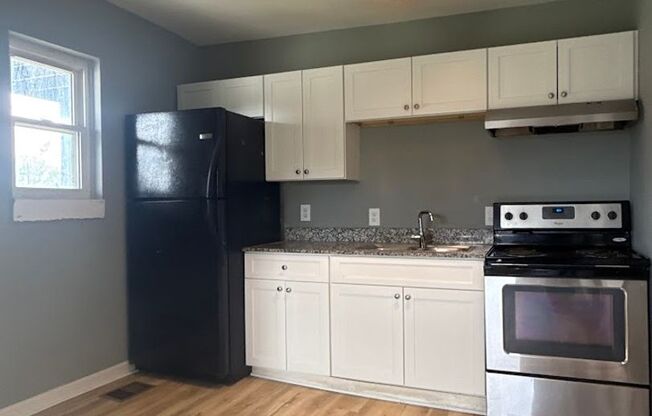 389 Glenn St SW
