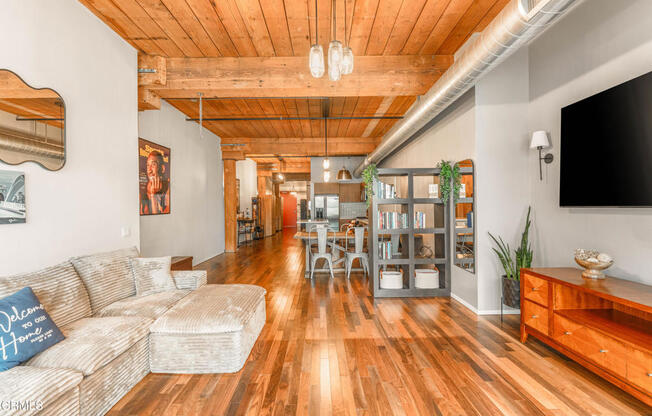 1 bed, 1 bath, 1,110 sqft, $3,700, Unit 426