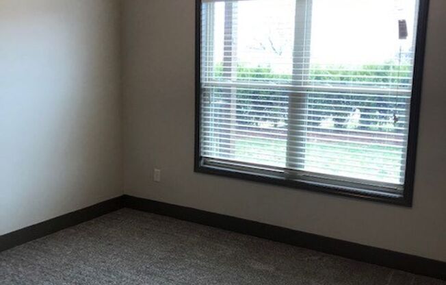 2 beds, 2 baths, 1,052 sqft, $1,045, Unit 80