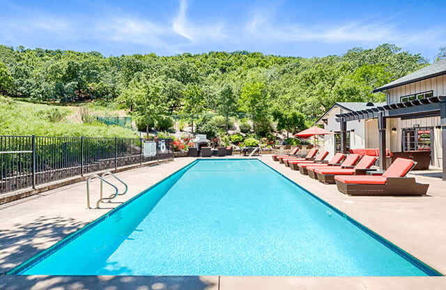 Crooked Oak Apartment Homes in Novato