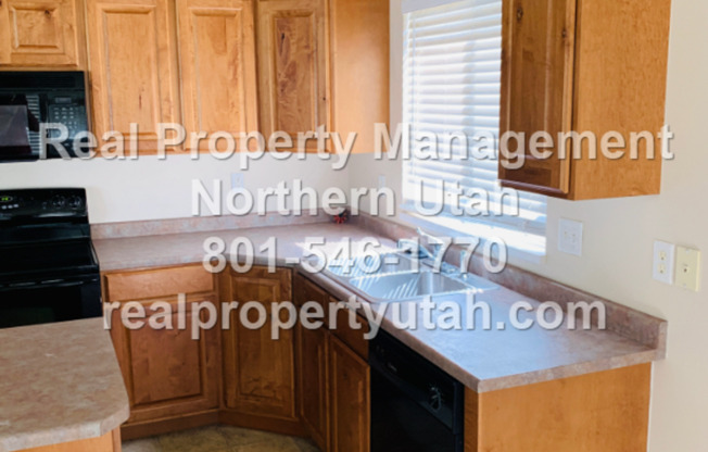 3 beds, 2 baths, $2,150