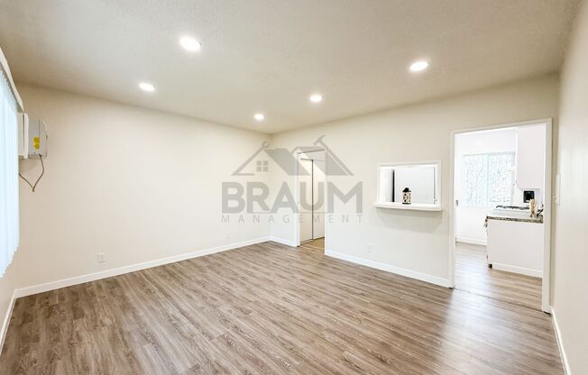 15546 VANOWEN STREET