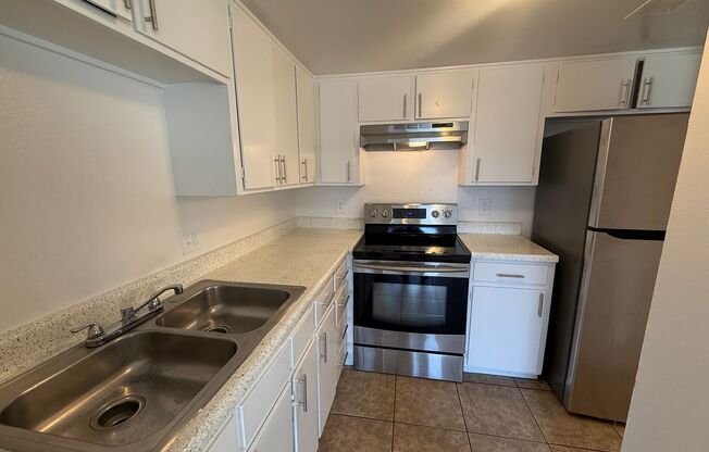 1 bed, 1 bath, 627 sqft, $750, Unit 208