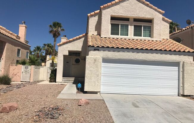 3 Bedroom in Desert Shores!