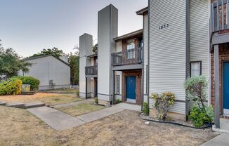 2 beds, 2.5 baths, $1,595