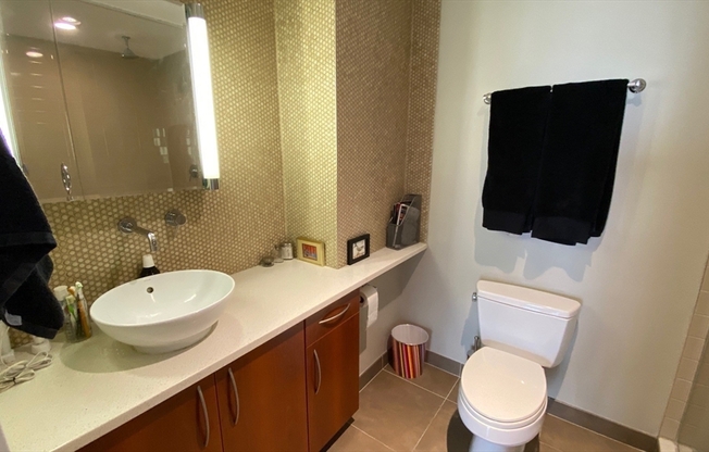 2 beds, 2 baths, 1,474 sqft, $4,700, Unit 504