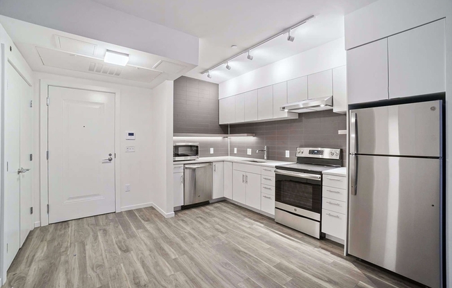 1 bed, 1 bath, 614 sqft, $3,850, Unit 510