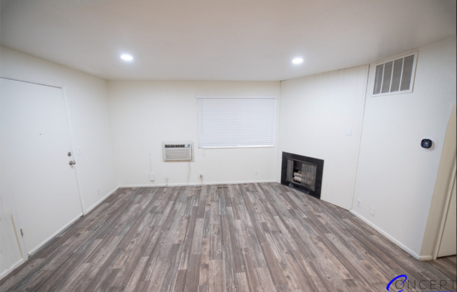 2 beds, 1 bath, 700 sqft, $1,325, Unit 08
