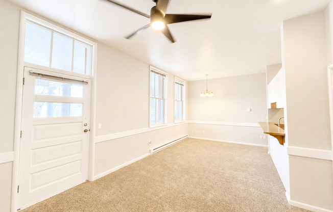 1 bed, 1 bath, 617 sqft, $1,275, Unit 1111