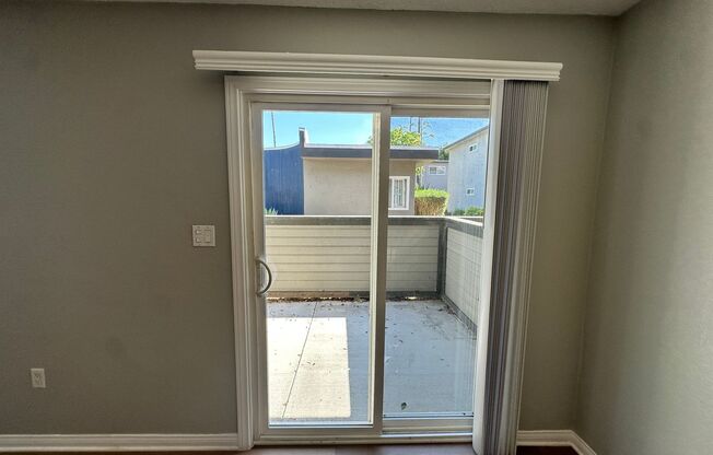 2 beds, 1 bath, 900 sqft, $2,720, Unit 0108