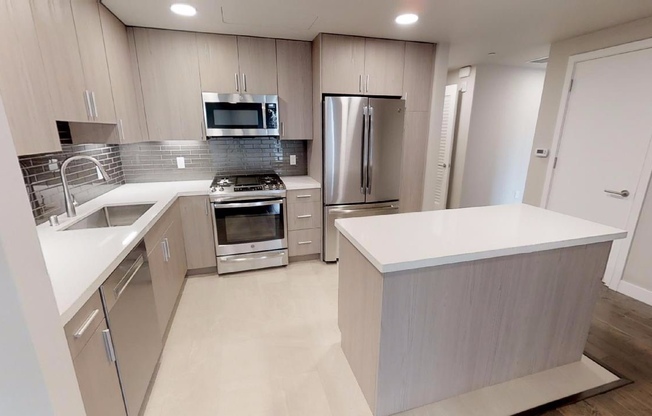 3 beds, 2 baths, 1,225 sqft, $5,950, Unit 204