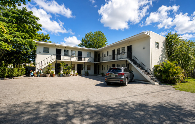 3631 Thomas Ave Miami, FL 33133