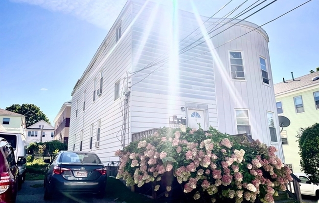 8 BOURNE ST