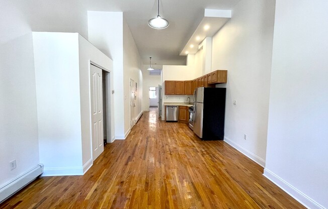 224 SACKETT ST
