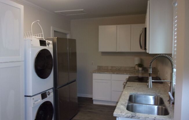 2 beds, 1 bath, $1,475