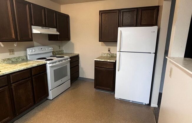 2 beds, 1 bath, $1,195, Unit 2