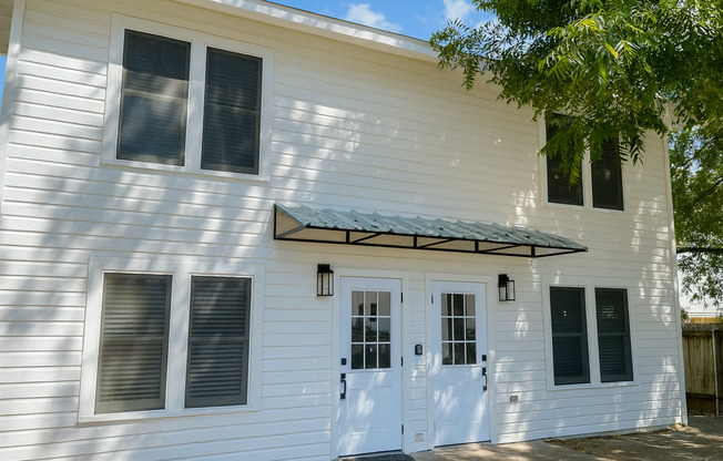 110 E 30th St Unit A