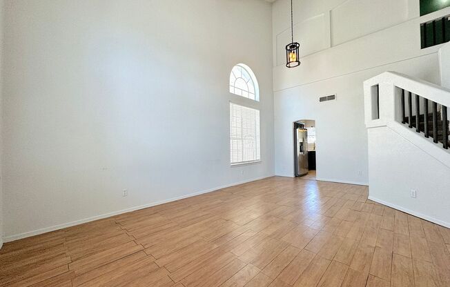 East El Paso 4 bed Refrig A/C