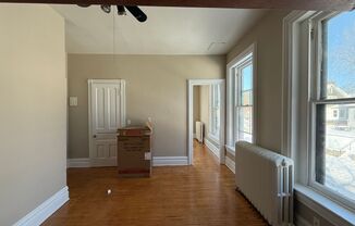 Studio, 1 bath, 500 sqft, $900, Unit 3