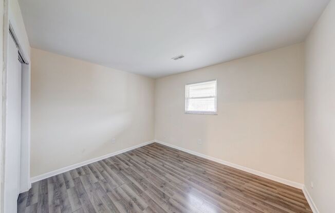 2 beds, 1 bath, 800 sqft, $1,199, Unit 8669F