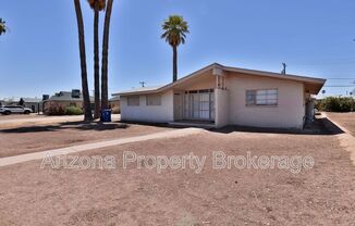 703 W 1 ST