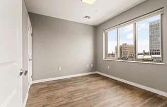 2 beds, 1 bath, 777 sqft, $4,100, Unit 302