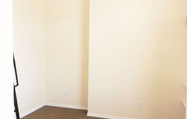 Studio, 1 bath, 230 sqft, $1,191, Unit F-07