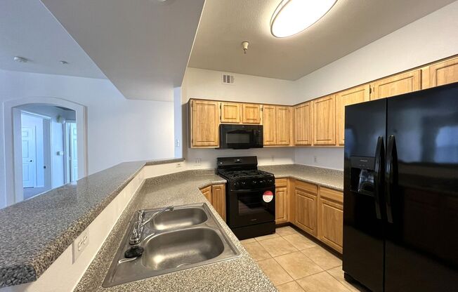 3 beds, 2 baths, $1,675, Unit # 1081