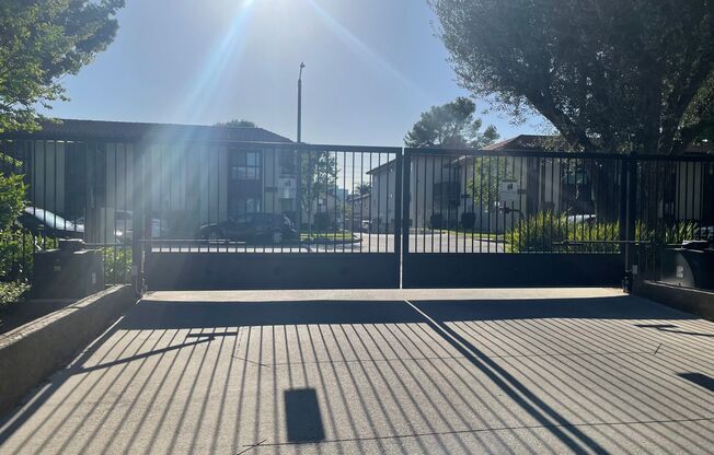 1 bed, 1 bath, $2,100