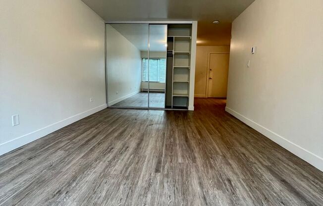 Iliad Apartments