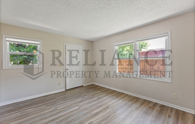 1753 WOODROW CT