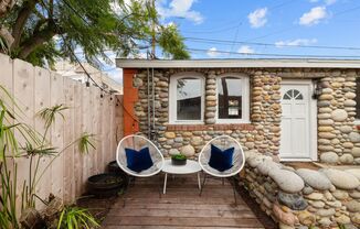 344 BONAIR ST