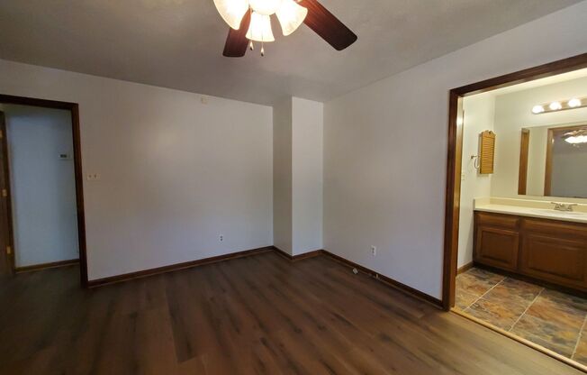 3 beds, 2 baths, $1,500