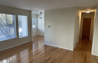 485 WARREN DR