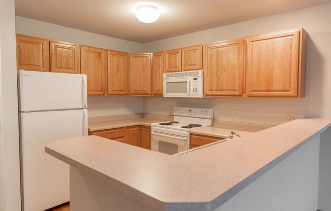 1 bed, 1.5 baths, 810 sqft, $1,480, Unit 302-308