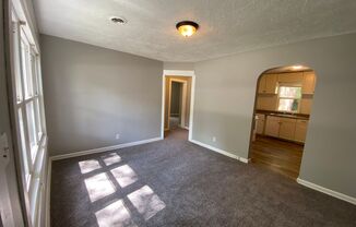 3 beds, 1 bath, $985