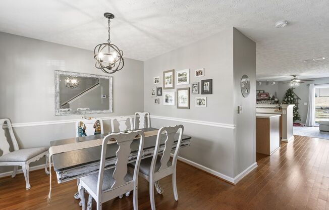Awesome 2BA/2.5BE townhome in Bellevue, just minutes from Nashville!