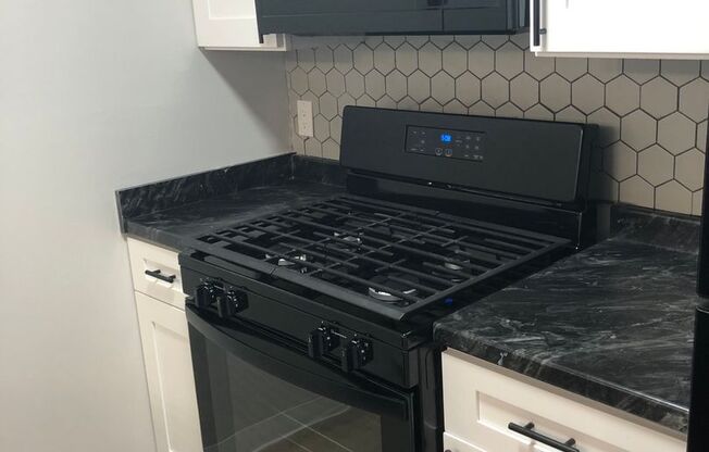 2 beds, 2 baths, 1,042 sqft, $1,474, Unit 5801B