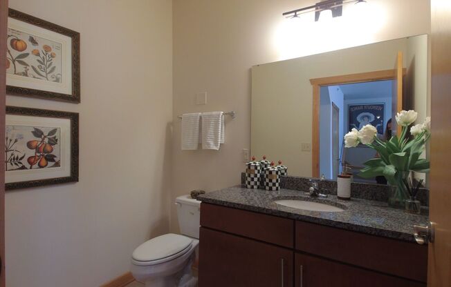 2 beds, 2.5 baths, 1,560 sqft, $3,295, Unit 402