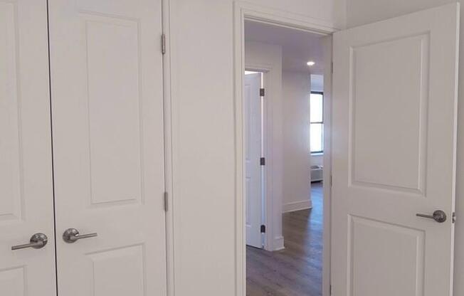 2 beds, 2 baths, $7,500, Unit 10M