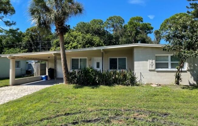 Charming 2BR/1BA Home Available NOW in Pinellas Park