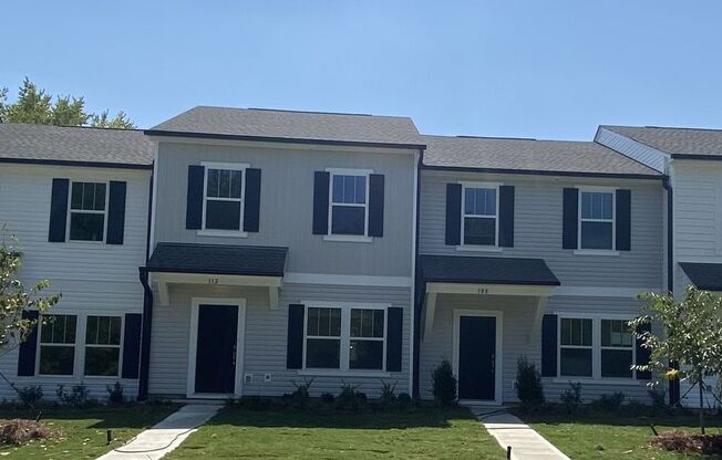 NEW 3 Bedroom Townhome Minutes from Downtown Oakboro