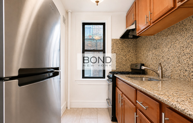 338 E 70th Street