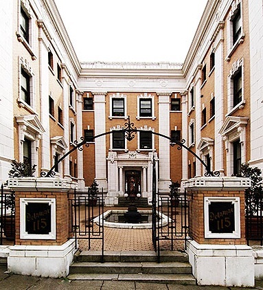 115 W Olympic Pl