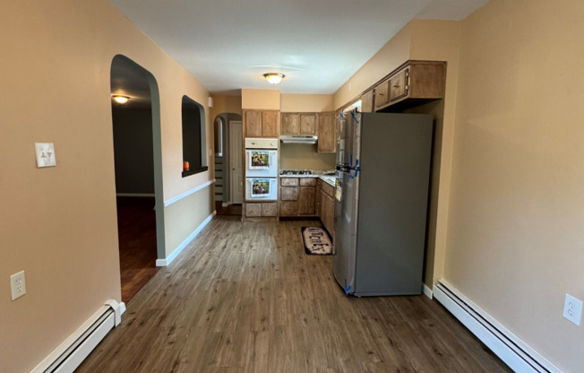 3 beds, 1.5 baths, 1,800 sqft, $3,200, Unit 2