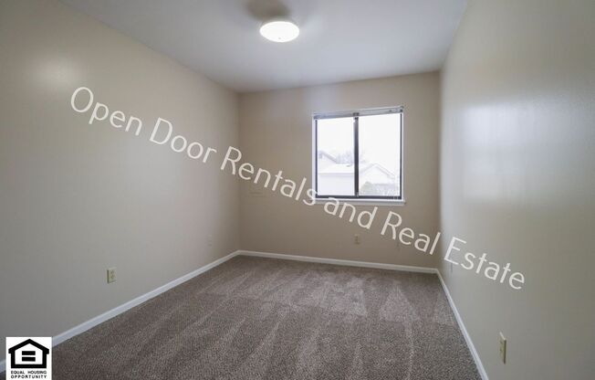 2 beds, 1 bath, 1,150 sqft, $1,100, Unit Unit 220