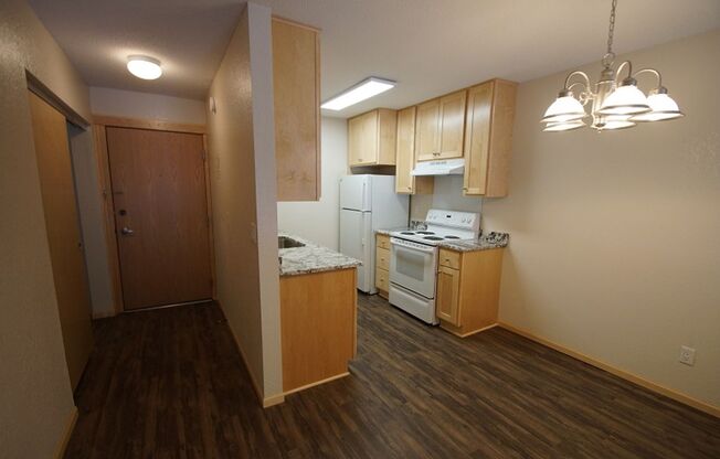 1 bed, 1 bath, 780 sqft, $1,374, Unit 104
