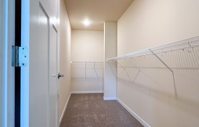 2 beds, 2 baths, 1,295 sqft, $1,860