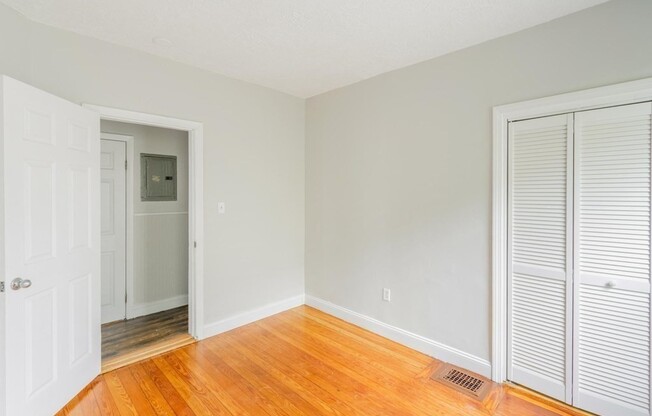 3 beds, 1 bath, $3,100, Unit 1