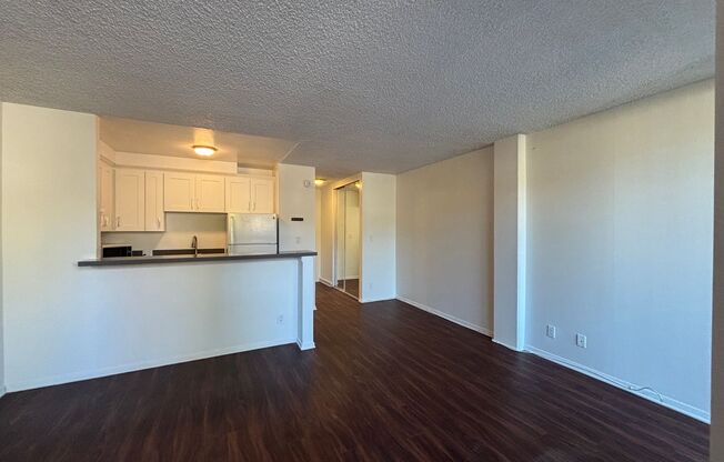 Oakland Ave 650- Hillsides